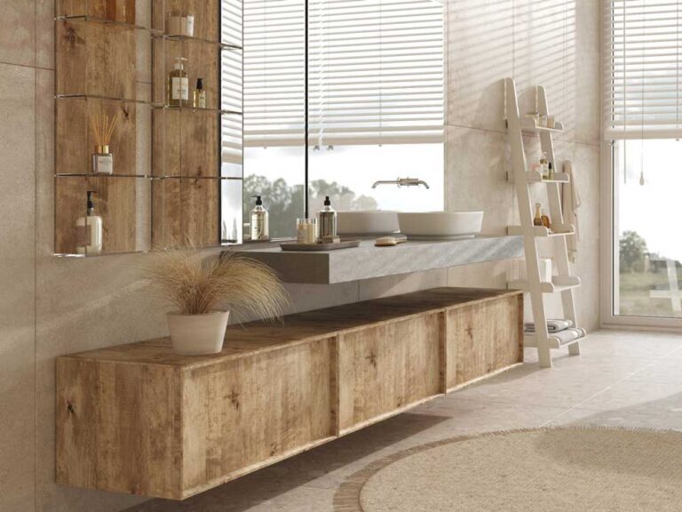 Kopalnica s čistimi linijami iz svetlega lesa